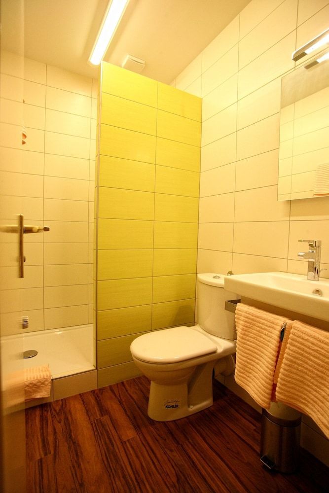 Hotel Restaurant zum Schlossberg 2