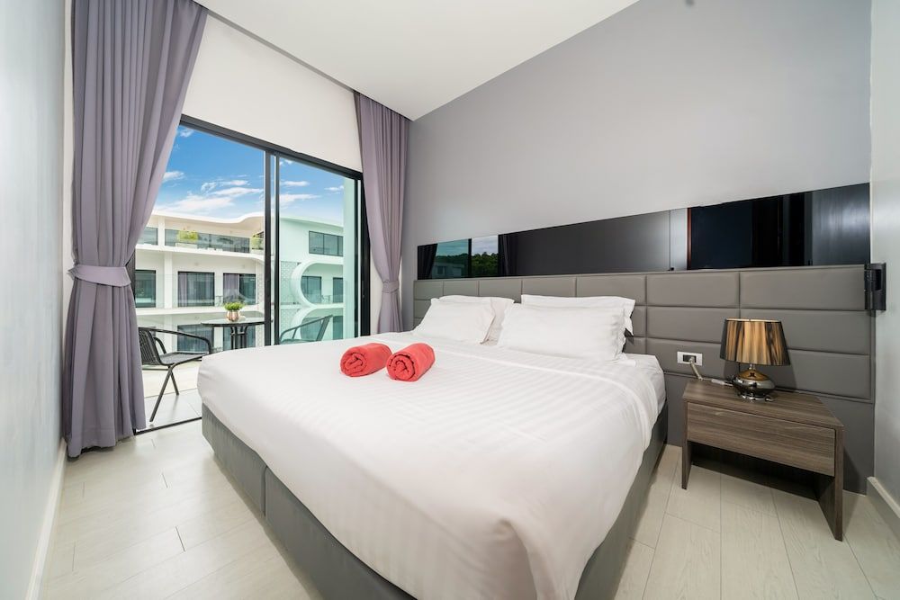 Nai Harn Suite near Beach UTN D502 2