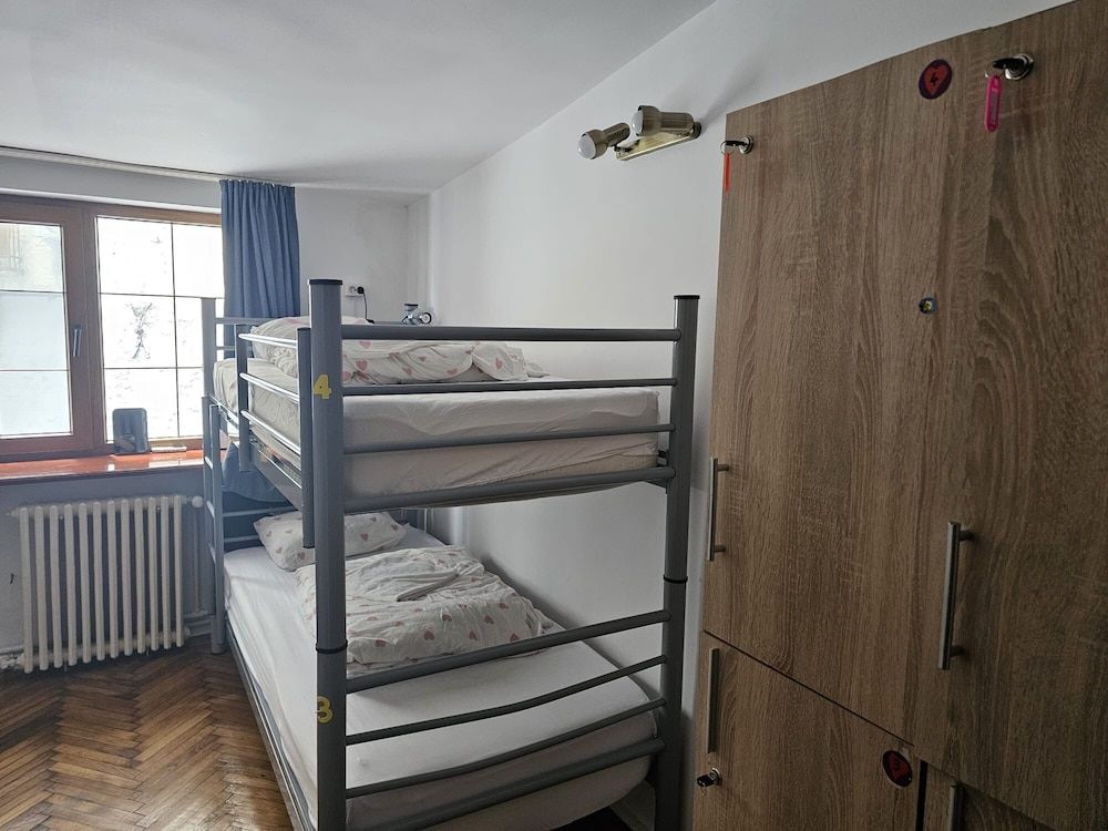 HOSTEL SPORT BUCHAREST 1
