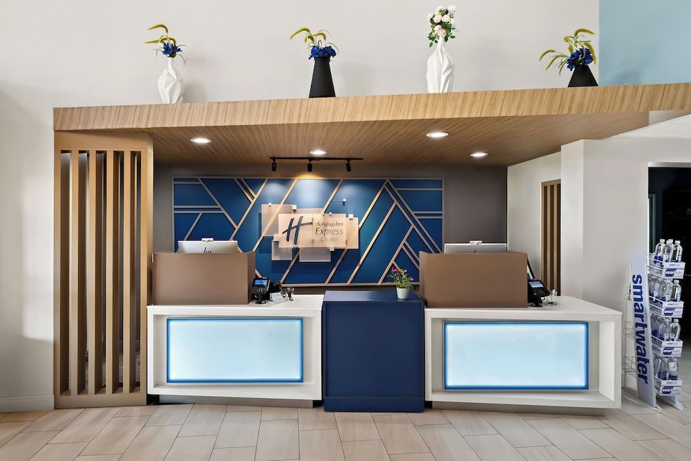 Holiday Inn Express & Suites RALEIGH NE - MEDICAL CTR AREA by IHG 2