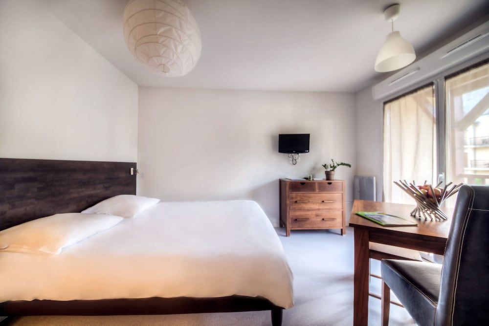 Comfort Aparthotel Lourdes L'Acacia 2