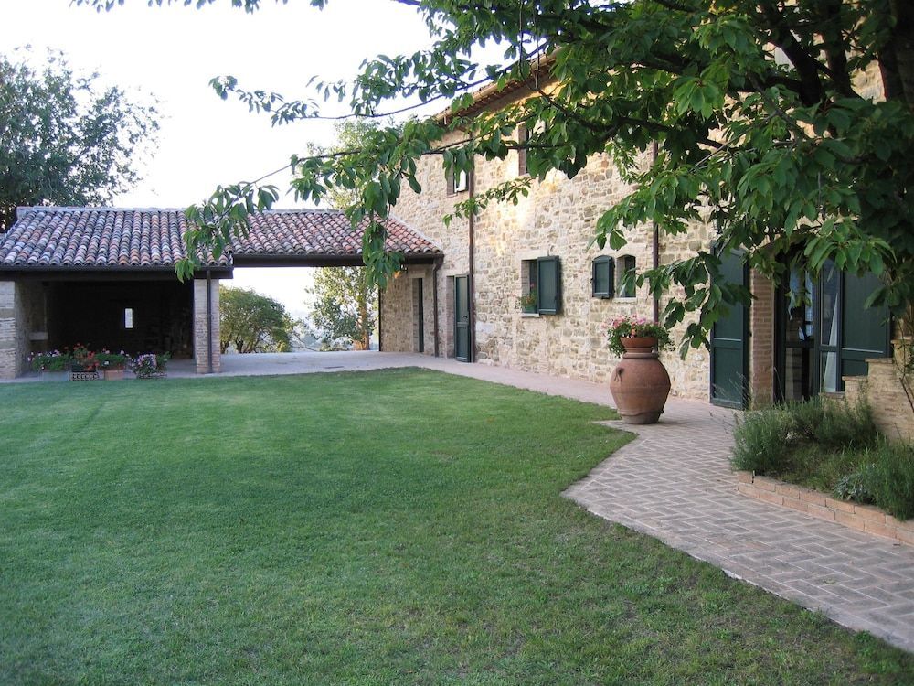 Azienda Agraria Montelujano 1