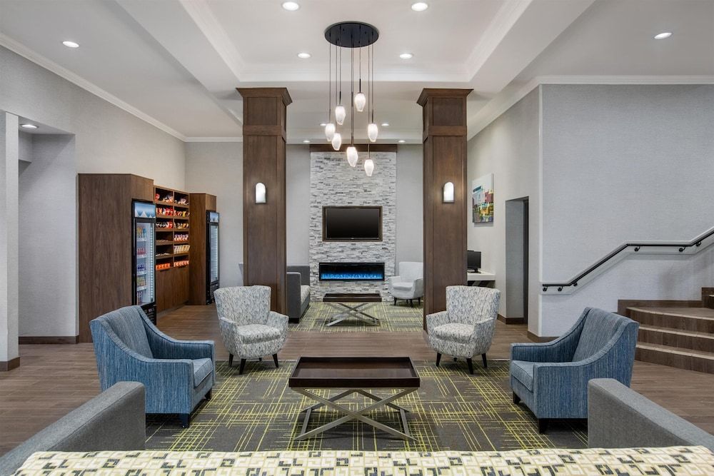 Hampton Inn by Hilton Kamloops 2