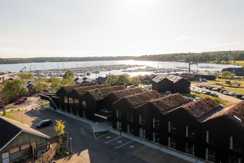 Hotel Melfarhus - Your modern self-service hotel at the marina 1
