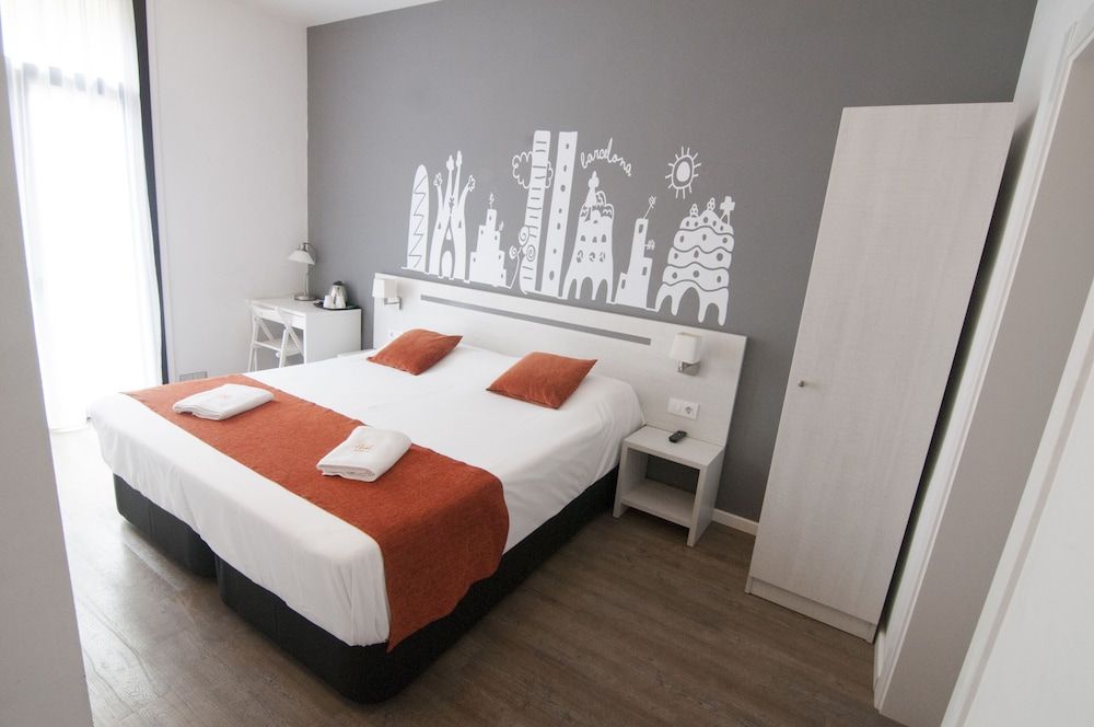 Hostal Live Barcelona 2