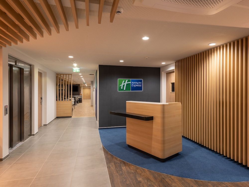 Holiday Inn Express - Hamburg South A7-AS42 by IHG 2