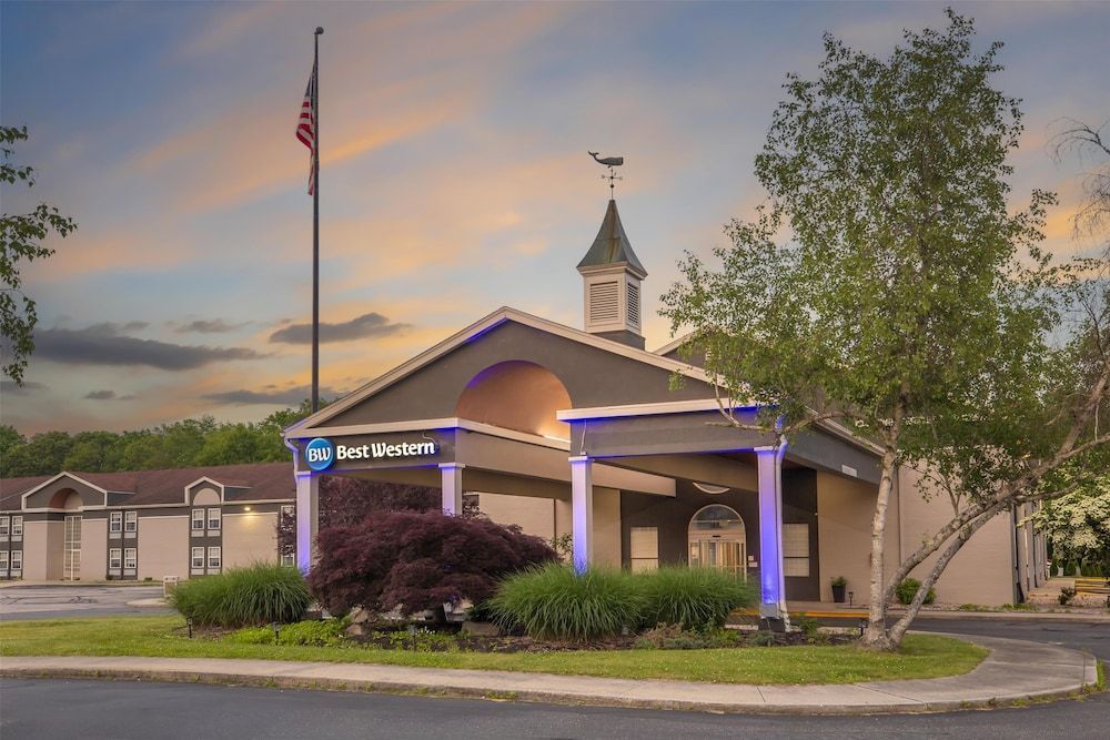 Best Western Mystic Hotel 1