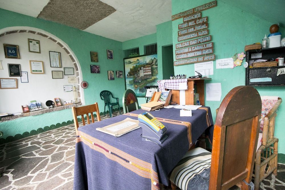 Eco Hotel Uxlabil Atitlan 2