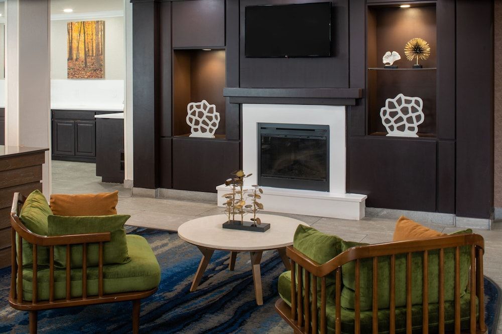 Fairfield Inn and Suites Gulfport / Biloxi 2