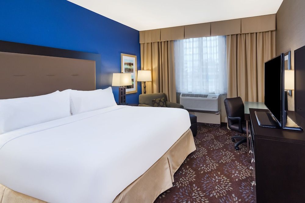 Holiday Inn TERRE HAUTE by IHG 2