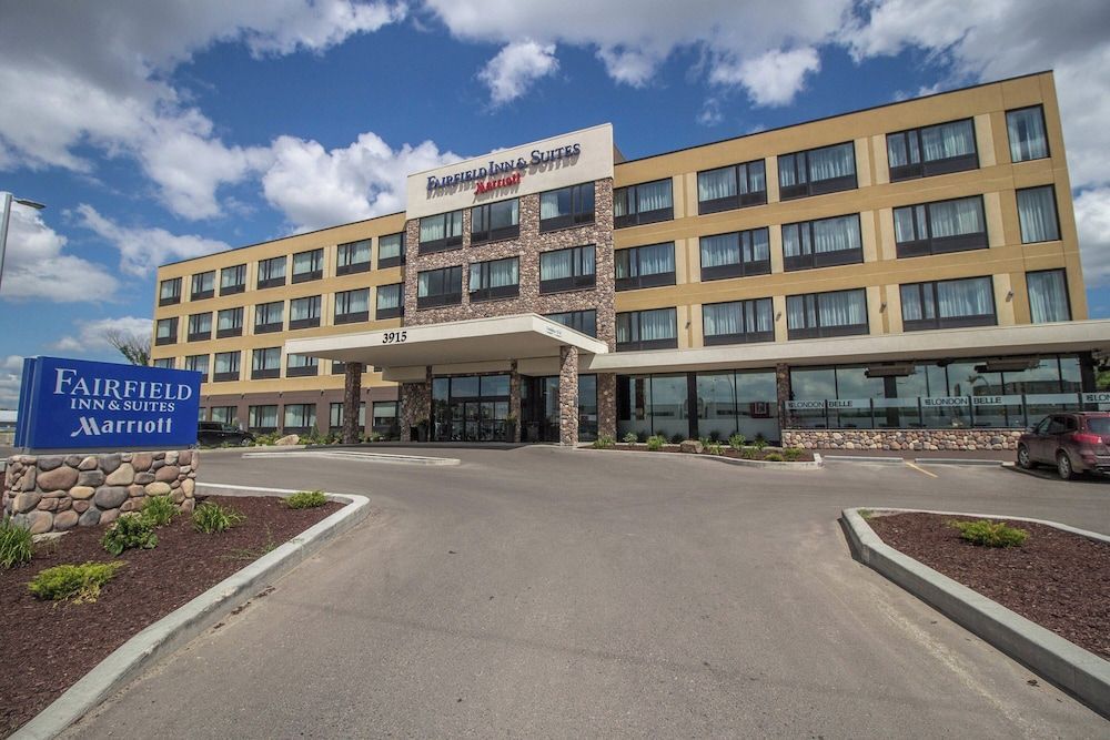 Fairfield by Marriott Regina 1