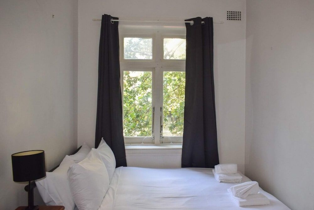1 Bedroom Apartment With Incredible Location 2