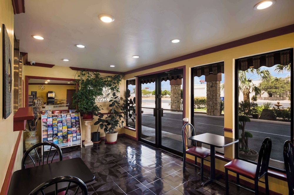 Americas Best Value Inn Buda 2
