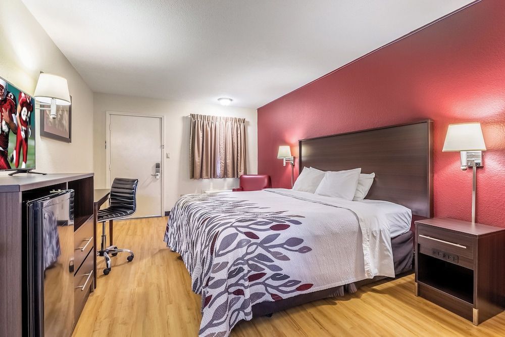 Red Roof Inn Scottsburg 1