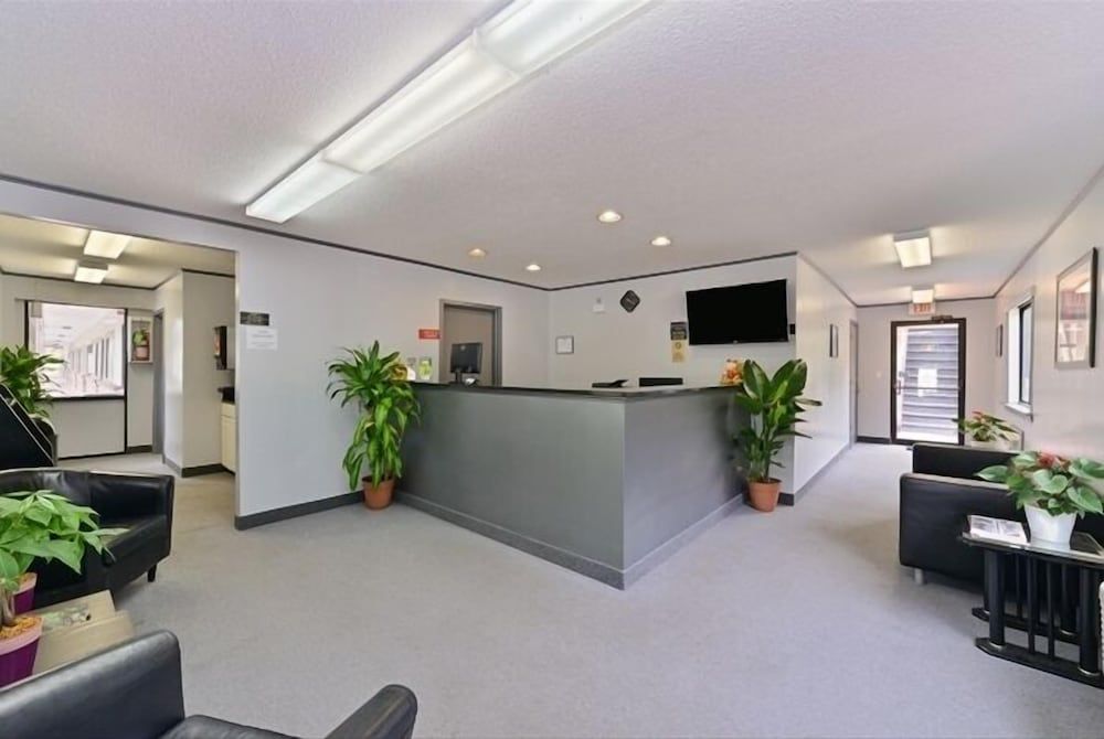 Rodeway Inn Groton - New London 2