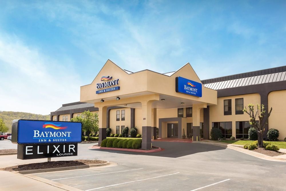Baymont by Wyndham Fayetteville 1