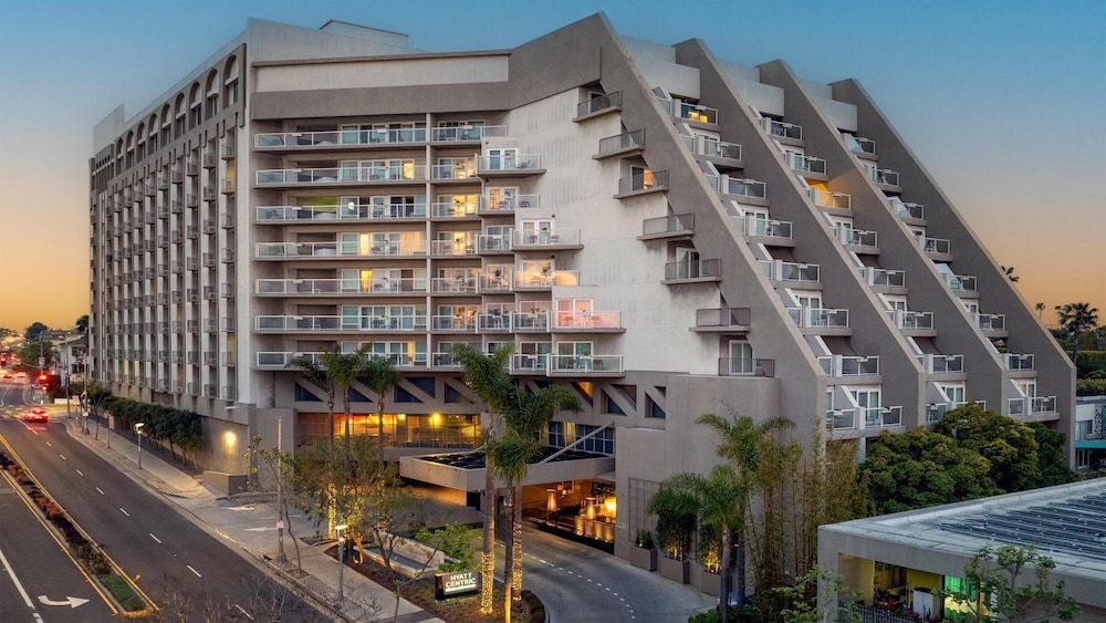 Hyatt Centric Delfina Santa Monica 1