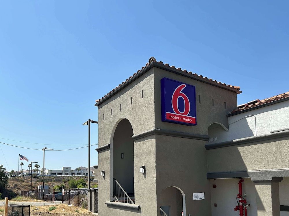 Motel 6 Lake Elsinore, CA 1