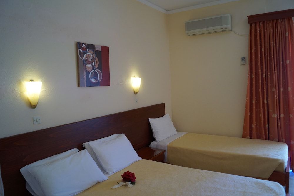 Brati - Arcoudi Hotel 1