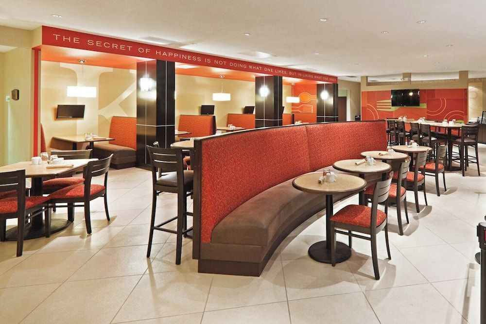 Holiday Inn OKLAHOMA CITY AIRPORT by IHG 1