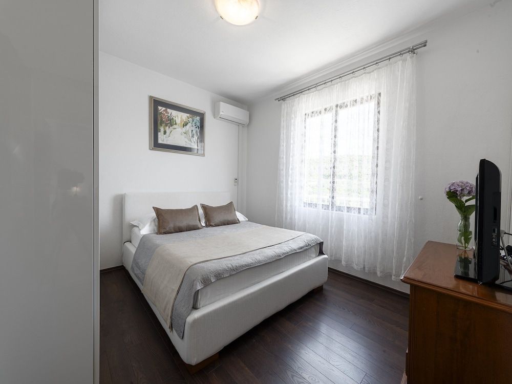 Guest House Rooms Rose 1
