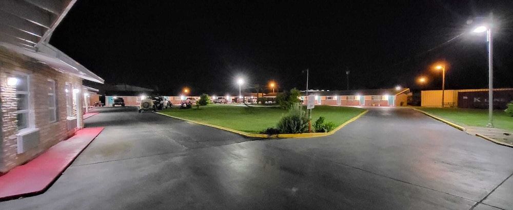 Gulfway Motel By OYO Near Airport I 37 1