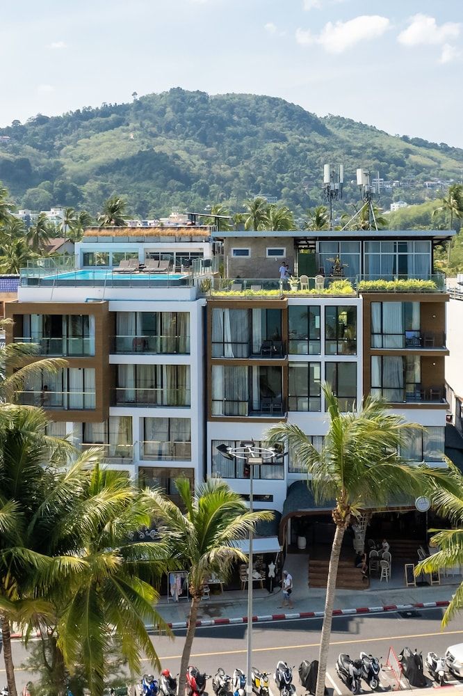 Patong Signature Boutique Hotel 1