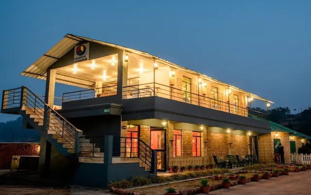 Woodstock Resort 1