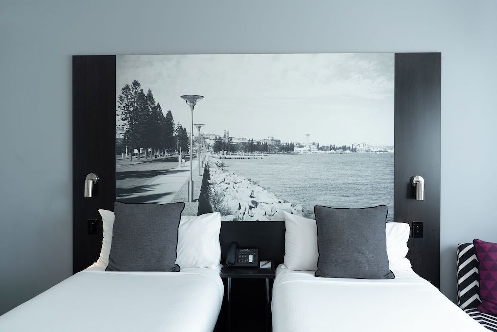 Mercure Newcastle Airport 2
