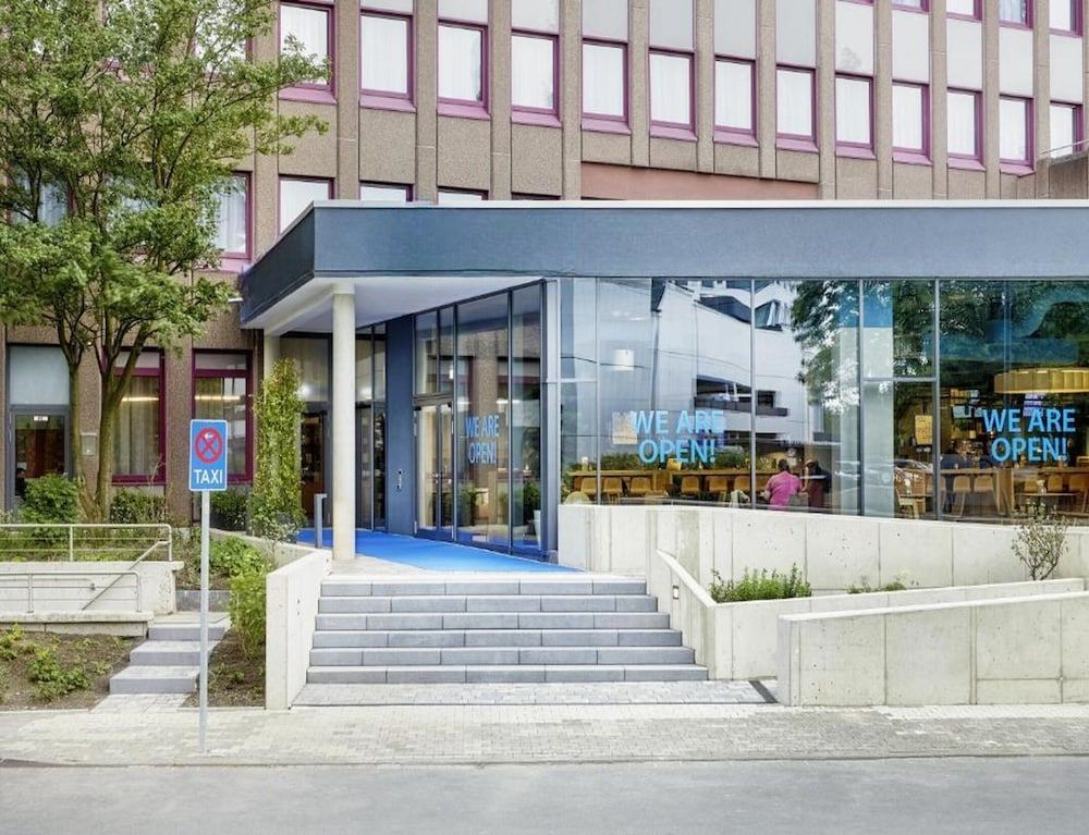 Sunday Hotel Düsseldorf Seestern 1