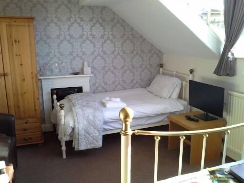 Ellerbrook House 2