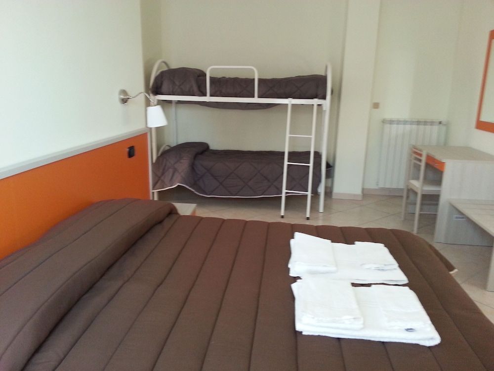 Il Girasole Formia Guesthouse rooms 2