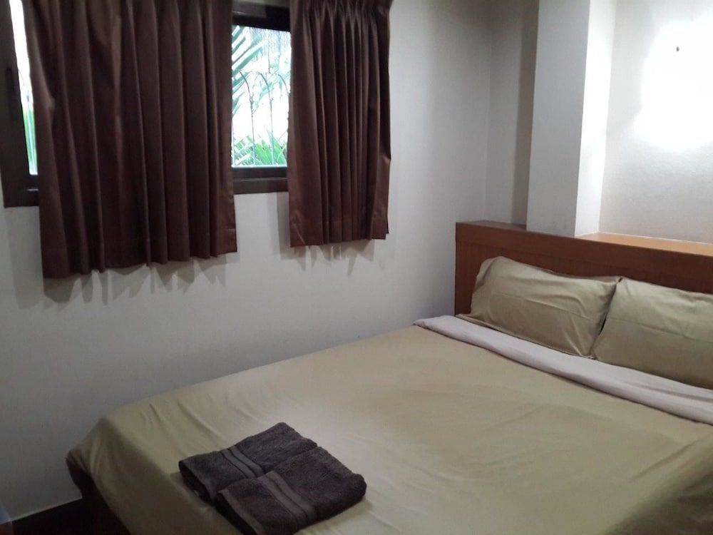 White Orchid Inn II 2