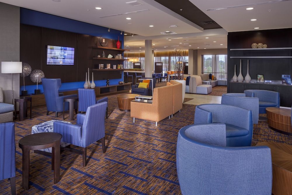 Courtyard by Marriott Indianapolis Noblesville 2