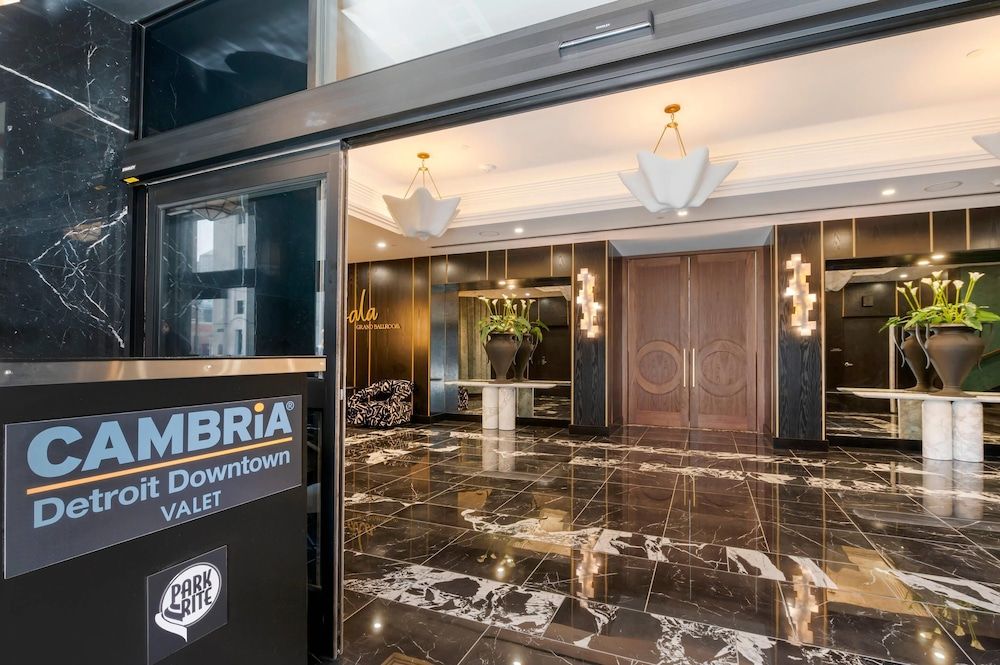 Cambria Hotel Detroit Downtown 2