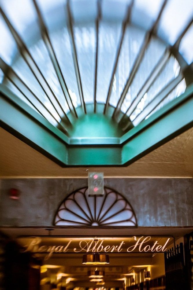 Royal Albert Hotel 2