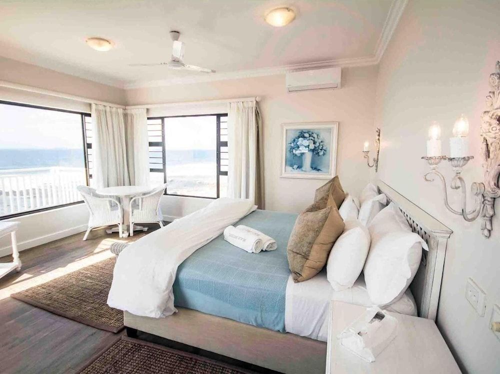 Fairlight Beach House 2
