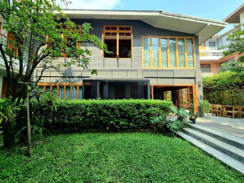 Vali Villa Bangkok 1