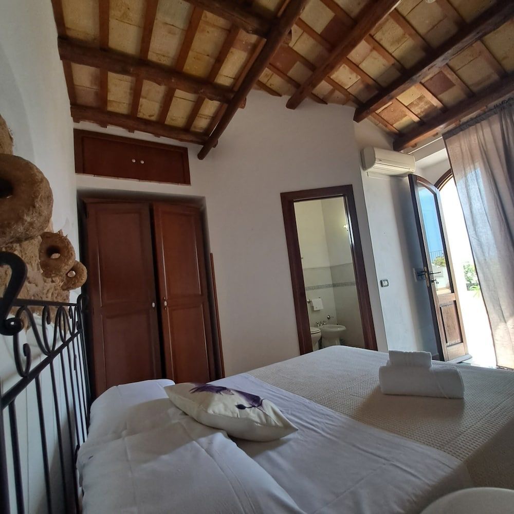 HOTEL Cala Buguto 1