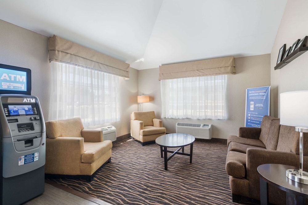 Sleep Inn & Suites Chesapeake - Portsmouth 2