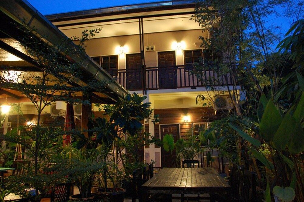 The Outside Inn 1