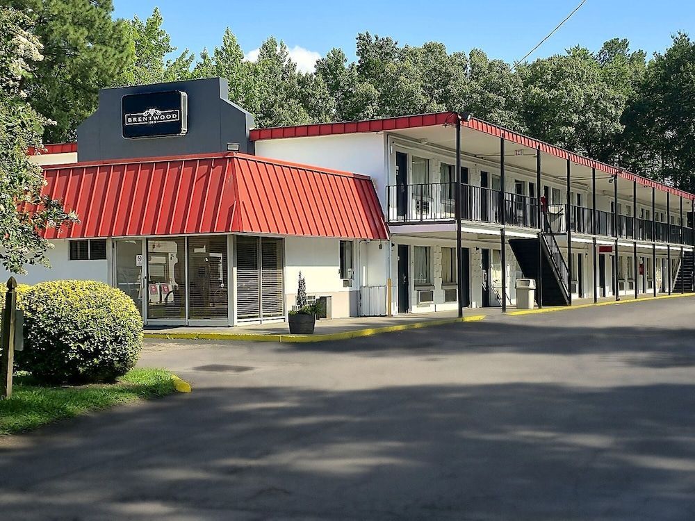 Brentwood Inn Richmond South 1