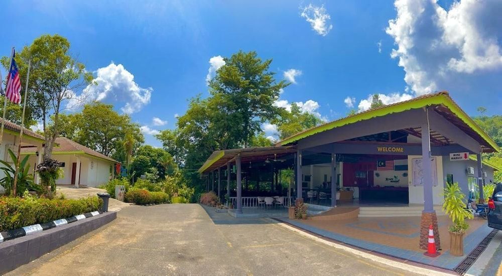 Xcape Resort Taman Negara 1
