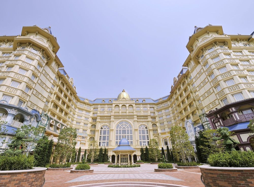 Tokyo Disneyland Hotel 1