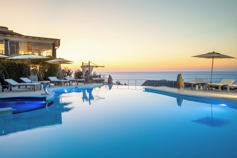 Bajaloglia Resort 1