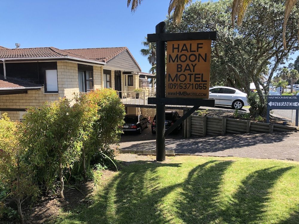 Half Moon Bay Motel 1