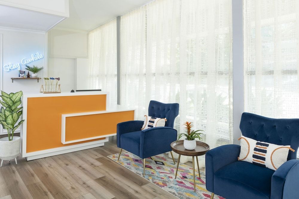 The Sojourn Los Angeles - Sherman Oaks 2