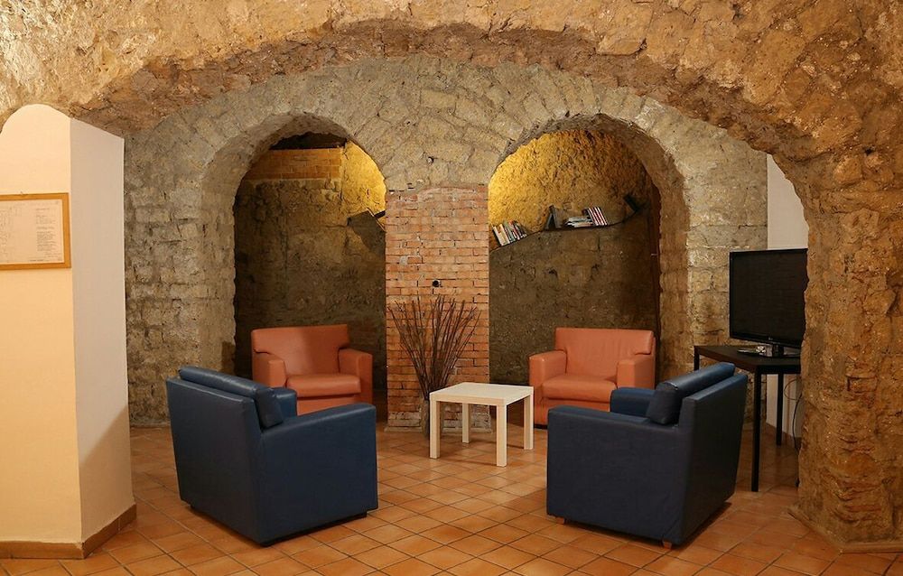 Caravaggio Hotel 2