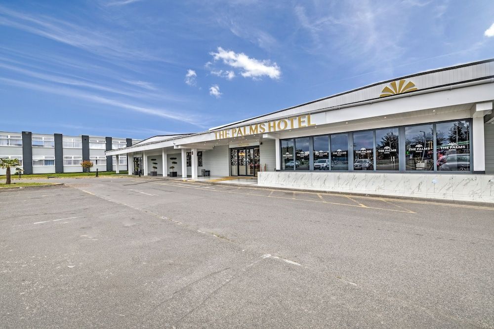 Palms Hotel & Retreat By Palette London Romford 1
