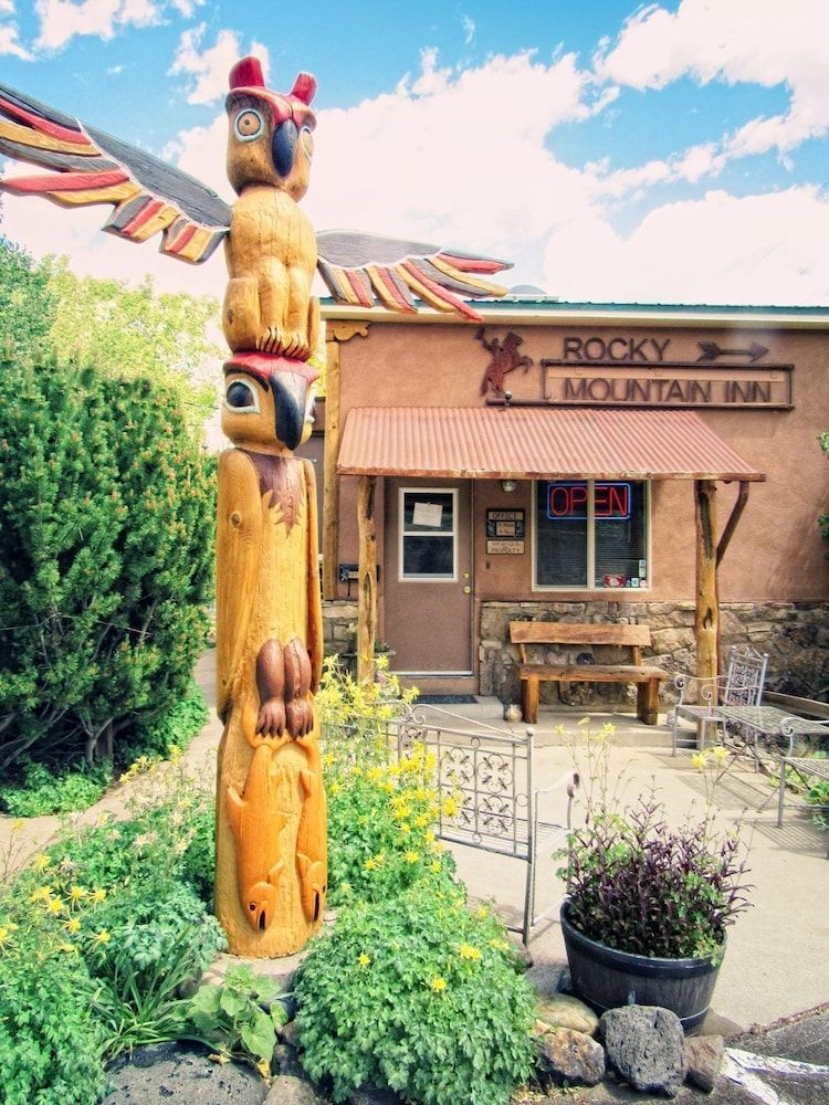 Rocky Mountain Inn 2